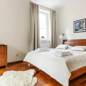 https://victus-apartamenty-apartament-biay-piasek.gdanskhotel.org