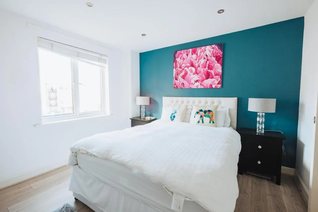 Beautiful Central Family Apartment For 6 ロンドン