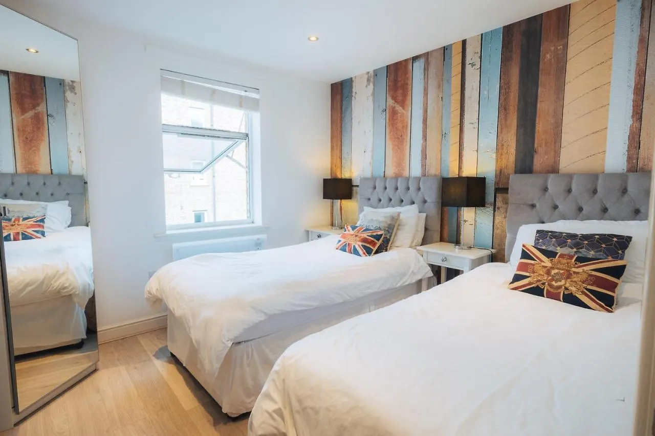 Beautiful Central Family Apartment For 6 ロンドン