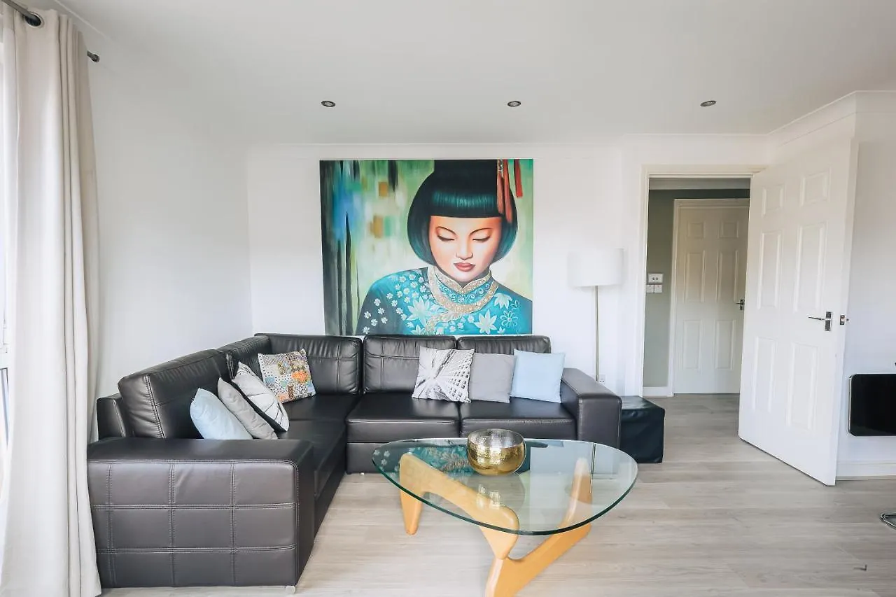 Beautiful Central Family Apartment For 6 ロンドン